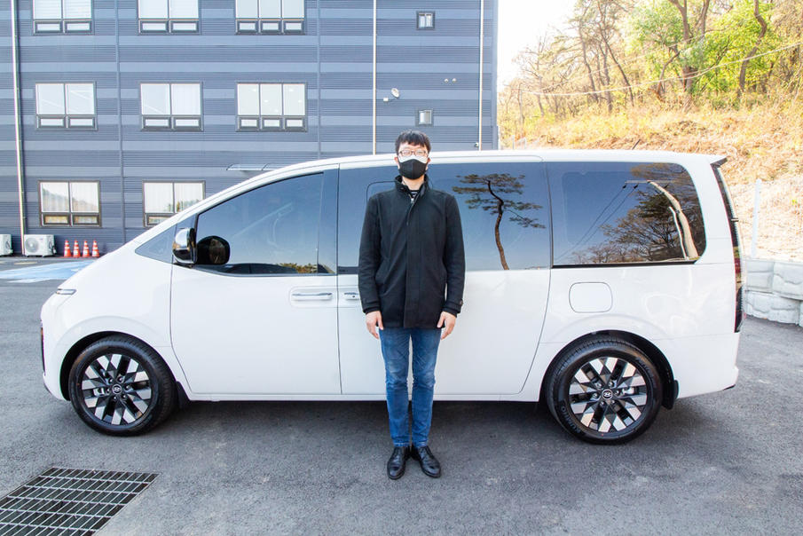 韩系新动向,22款现代mpvstaria