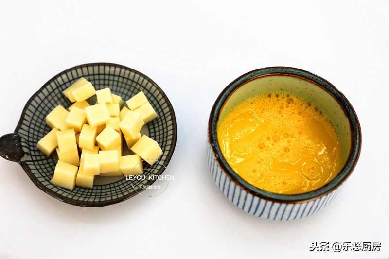 油炸酥脆土豆,土豆这样做怪不得孩子还想吃