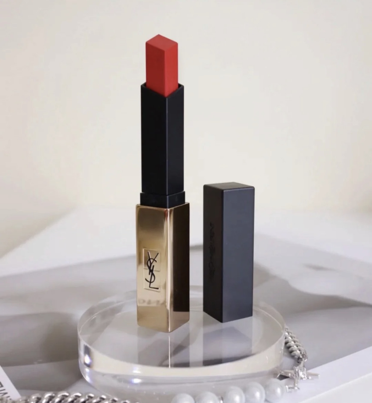 复古红棕口红小细金,复古红棕口红适合黄皮吗