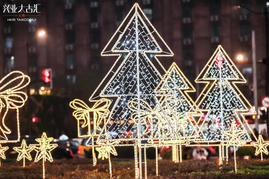 浪漫又梦幻的粉色圣诞树太美了,少女心爆棚的粉色圣诞树