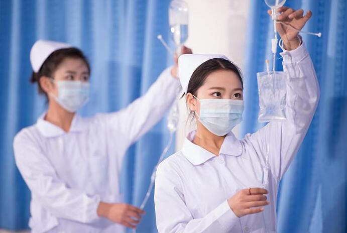 适合女生月薪过万以上的工作专业,未来待遇较好的专业适合女生