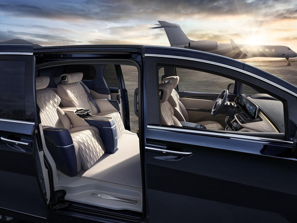 传祺gm8和别克gl8哪个驾驶感受好,传祺gm8和别克gl8参数对比