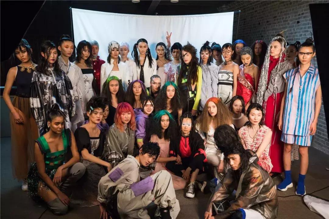 TERNSUKIXMQSTUDIO携手联名款保养面膜品牌发布酒会