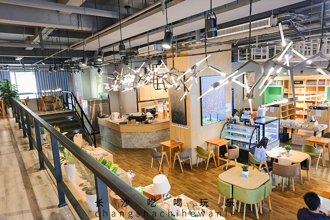 收藏！本期我们精选长沙14家宝藏书店推荐给你~