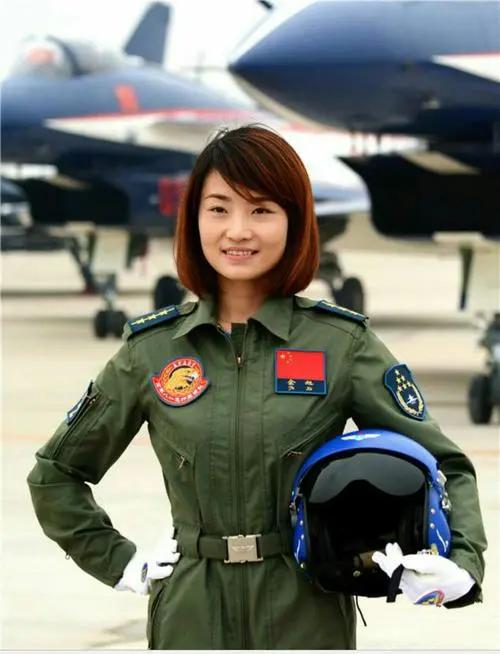 飞行训练时突发事故余旭跳伞失败,飞行员余旭跳伞了为什么没有成功