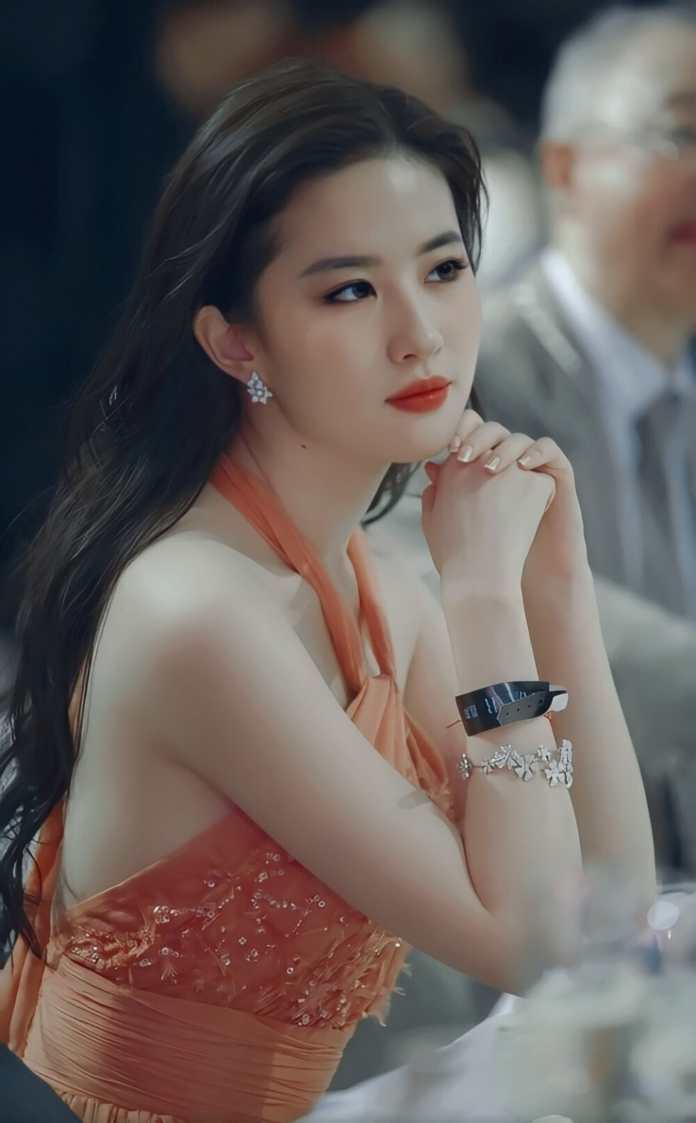 一个有气色、好的肌肤应该是怎样的，你知道怎么做吗？不要搞错了