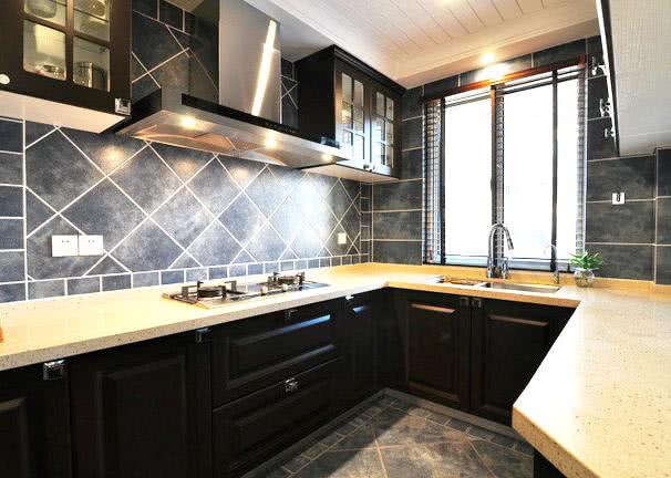 为什么抽油烟机价格相差很大？老板油烟机哪些型号好？