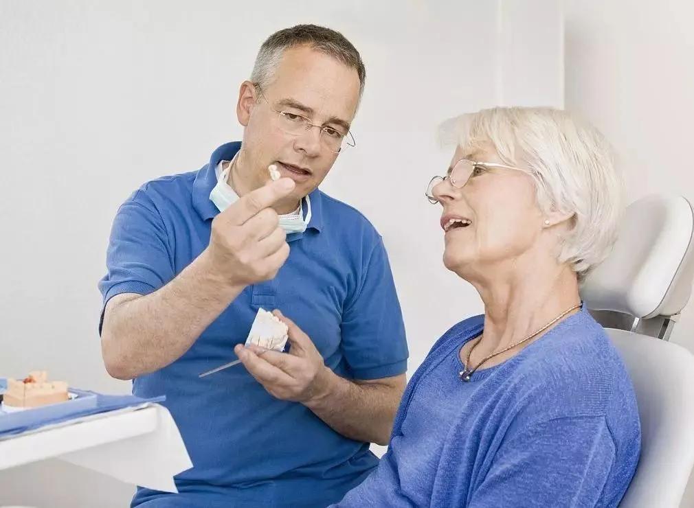 经常打嗝的人要注意了,有可能是肝癌的警示信号