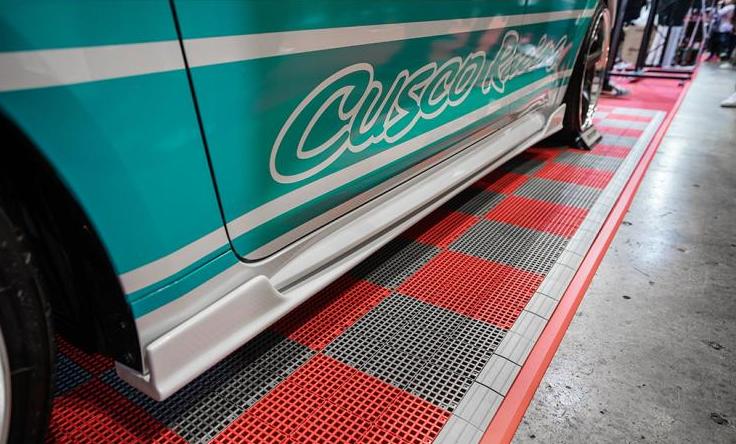 丰田卡罗拉改装视频欣赏,日本男子花200万日元变身狗造型