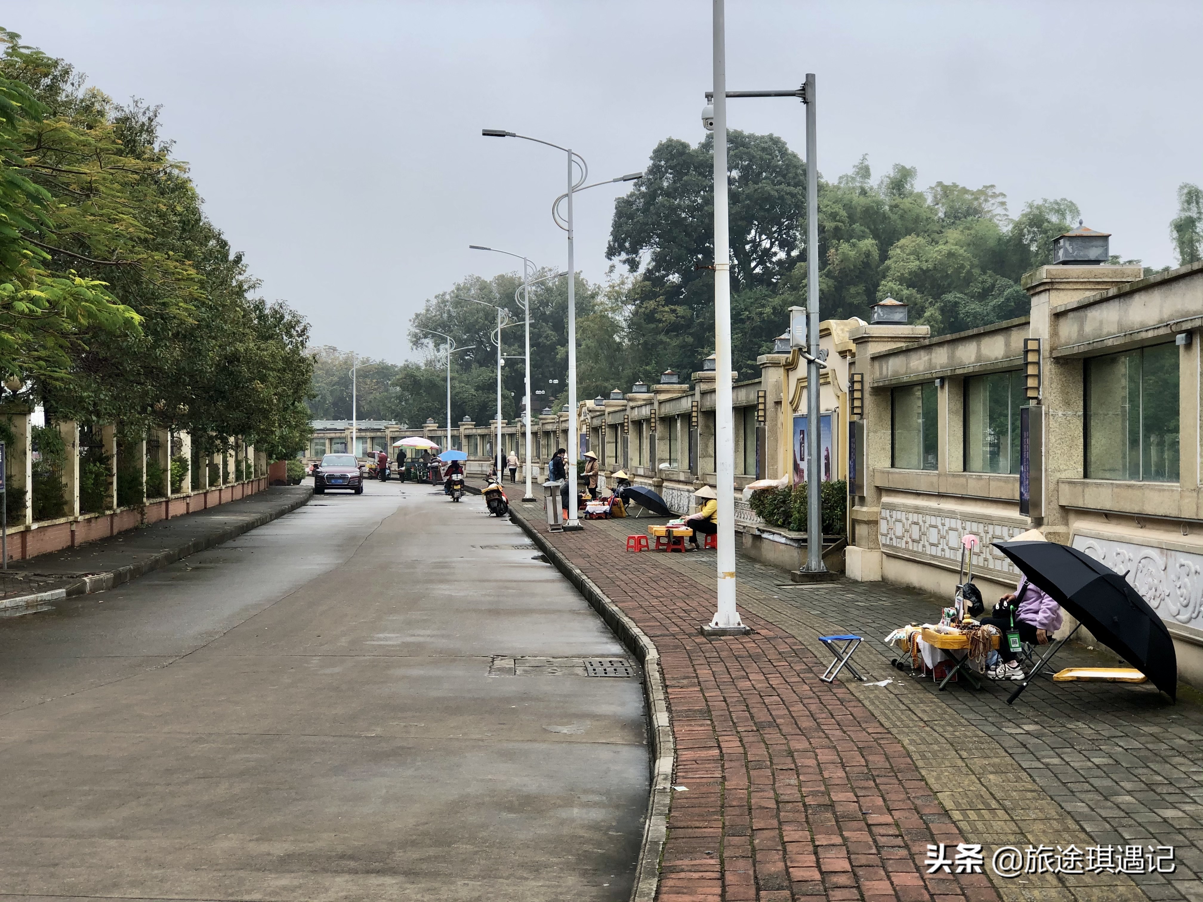 带你游览东兴口岸越南特产 (东兴越南特产街现在怎么样)