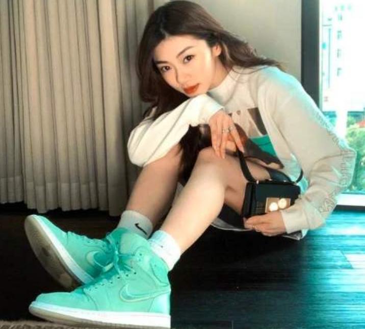 郑恺赵丽颖冯绍峰,郑恺冯绍峰赵丽颖