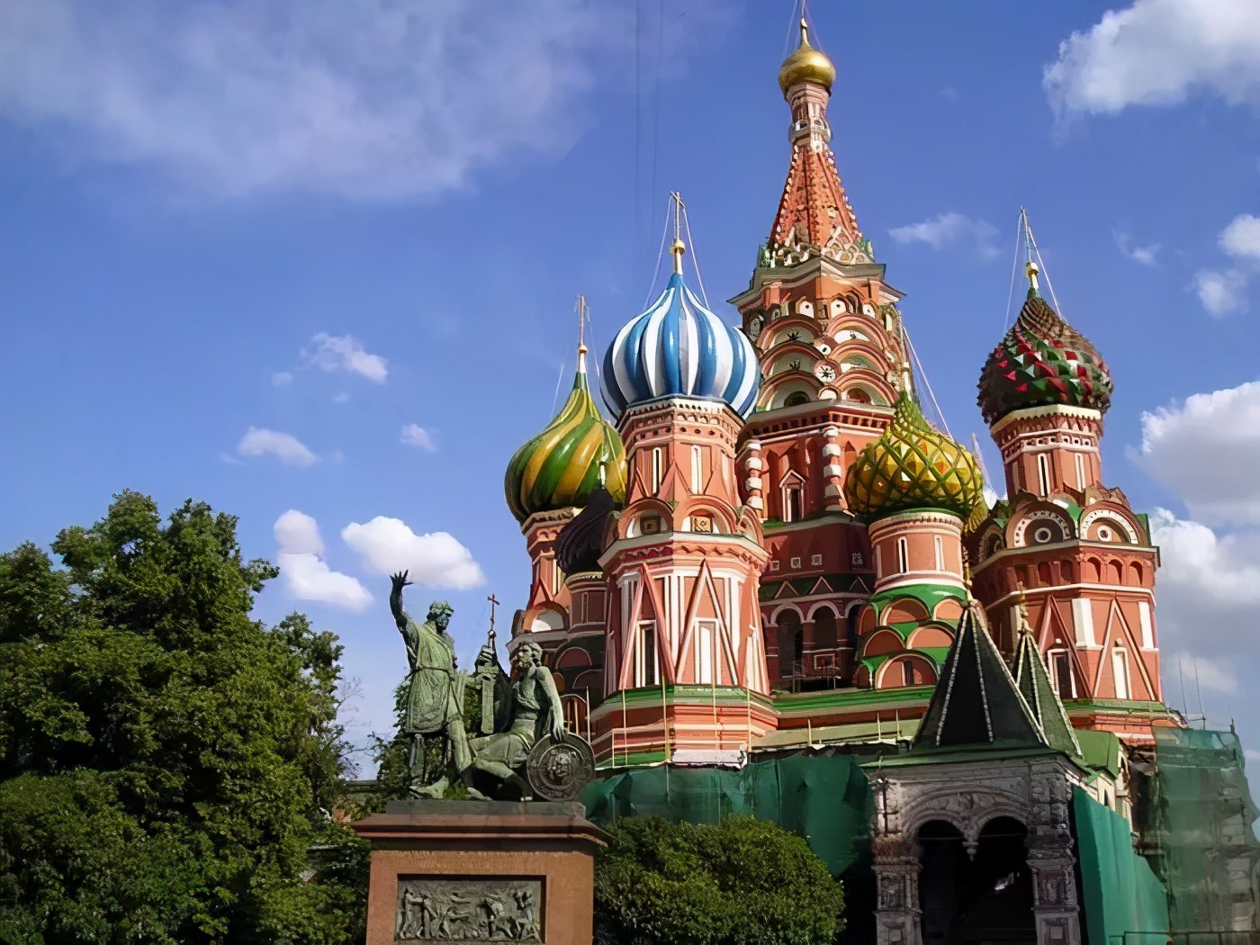 俄罗斯领土在亚洲为什么属于欧洲,俄罗斯欧洲面积大还是亚洲面积大