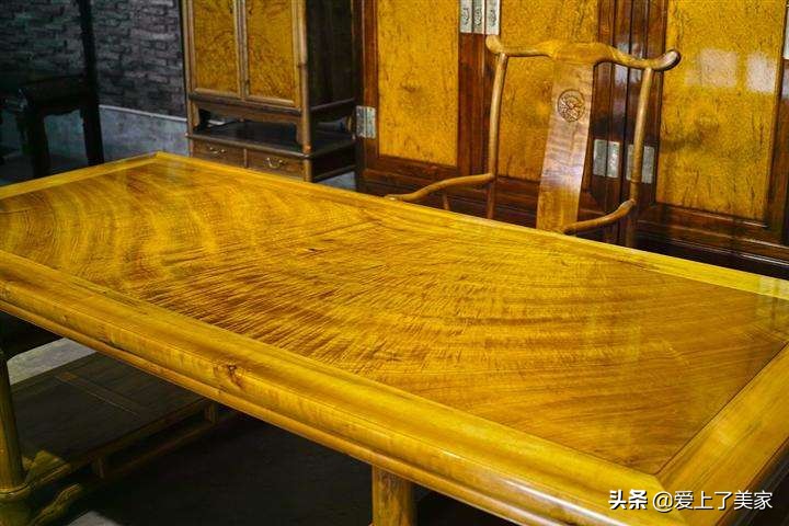 金丝柚木和金丝楠木哪个贵些,金丝楠木和红木区别