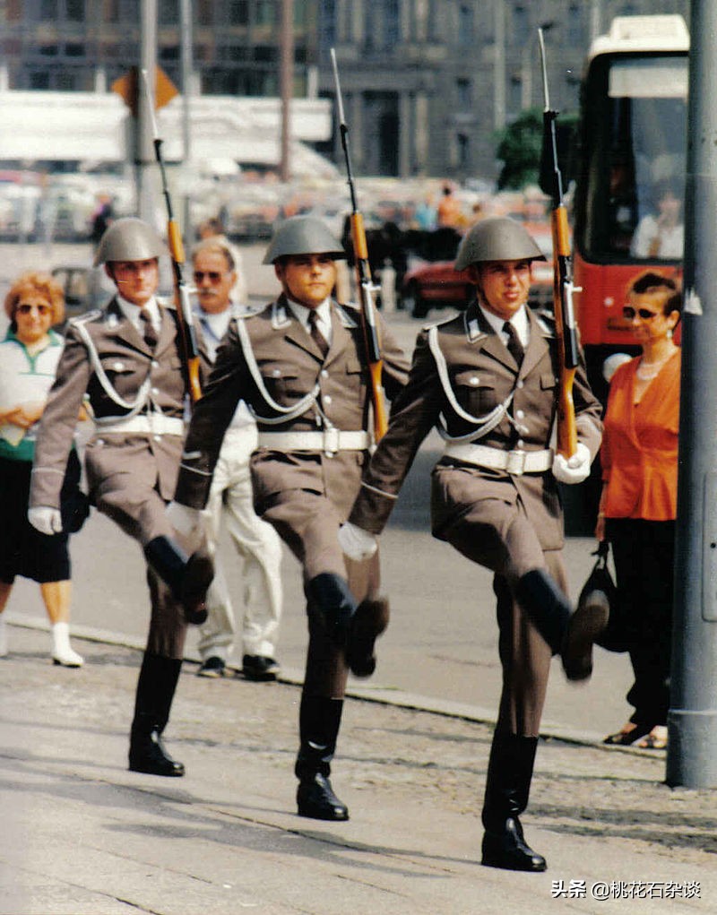 曾经强悍的东德人民军,1946年东德人民军