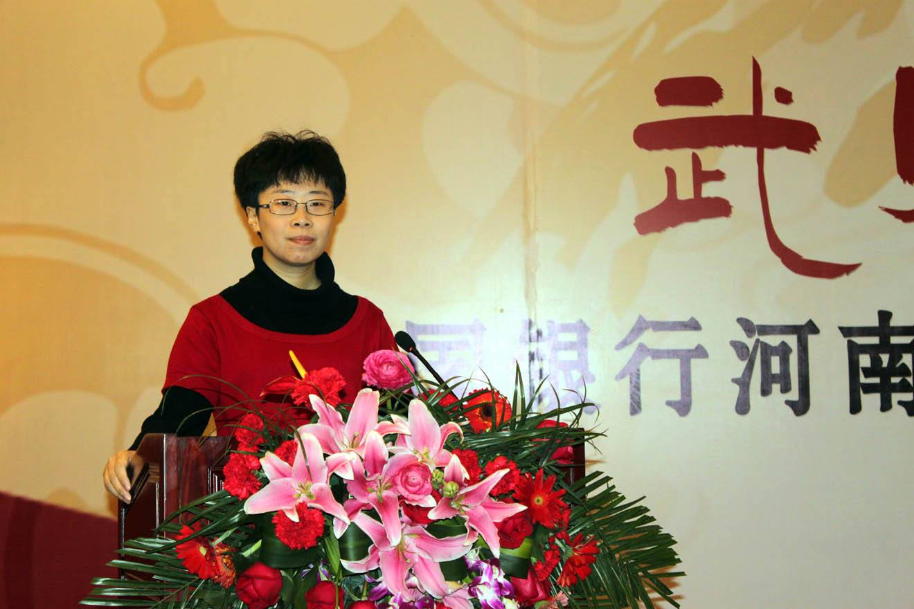 清华才女92岁至今未婚,腹有诗书气自华的大学女教授