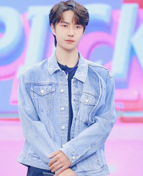 王一博穿vlone的原因,王一博真的是钢铁直男吗