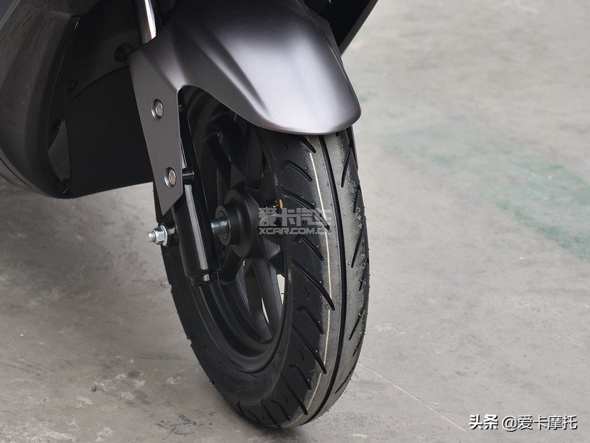 豪爵usr125极限测评,豪爵合资踏板