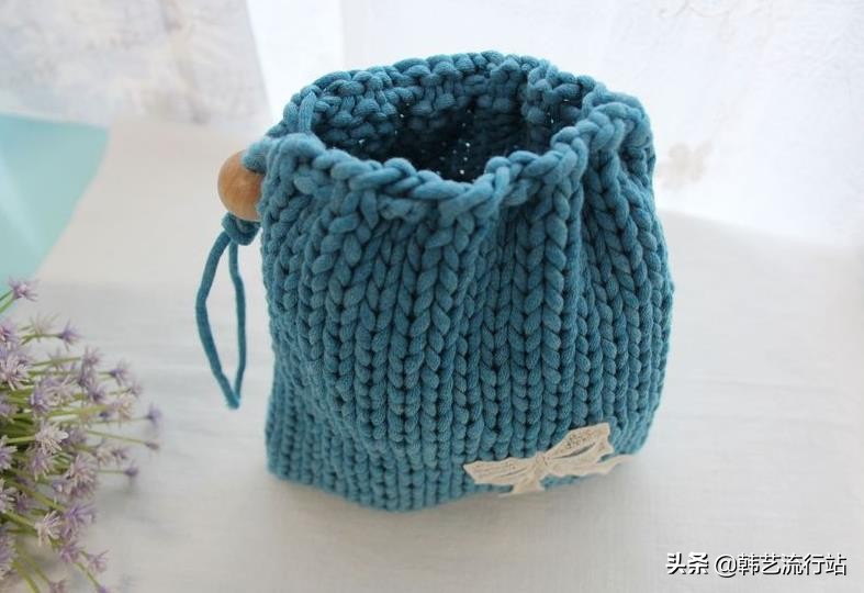 手工钩针编织手提包成品,钩针编织时尚又漂亮的女生手提包