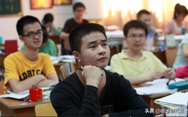 孩子学习成绩不好怎样逆袭,面对孩子成绩差的如何鼓励