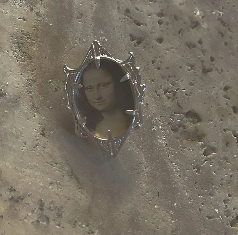 珍珠耳钉优雅永不过时,经典大方的耳钉