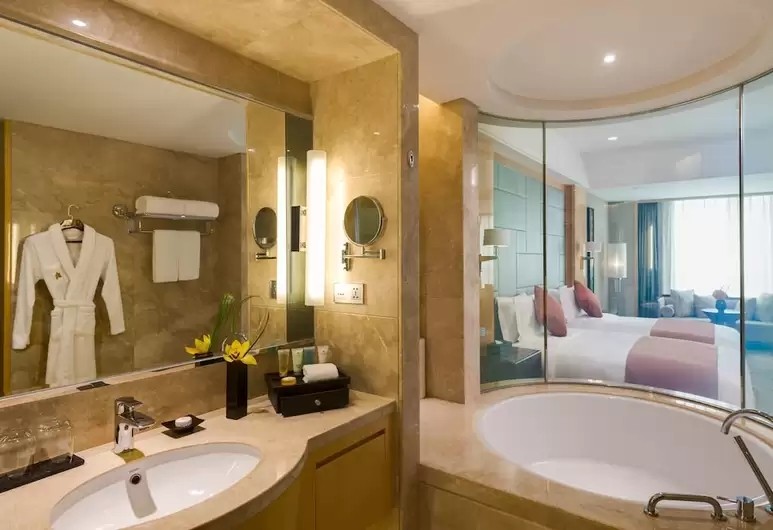 广州日航酒店附近好玩的地方,广州日航酒店是几星级