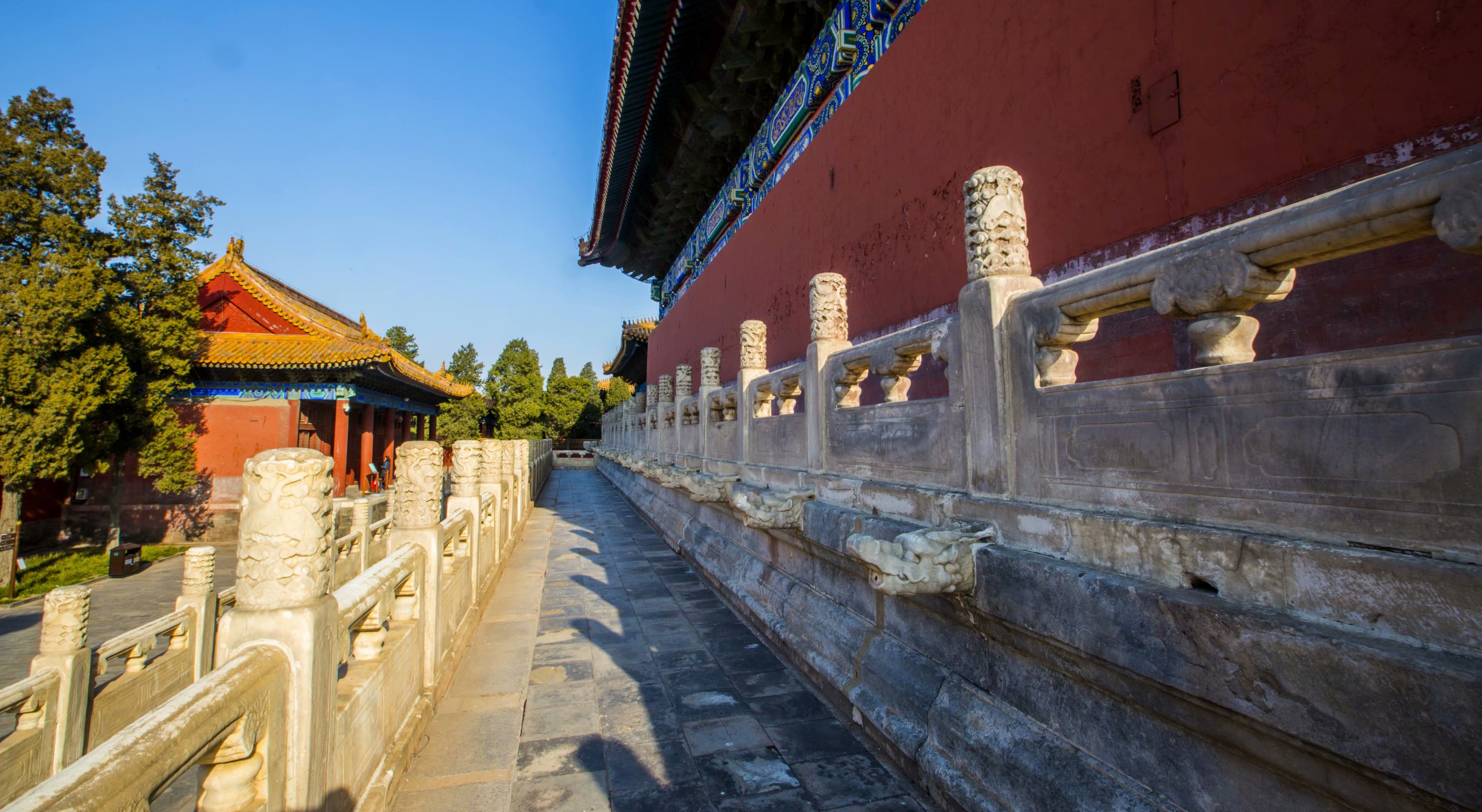 太庙,位于北京市东城区东长安街*安门天**东侧,始建于明永乐十八年