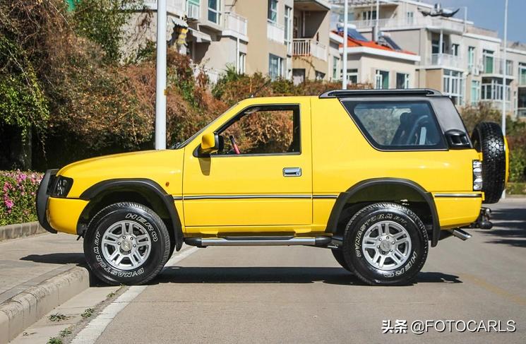 陆风x92013款2.0t四驱柴油版,陆风x92.4汽油版内饰