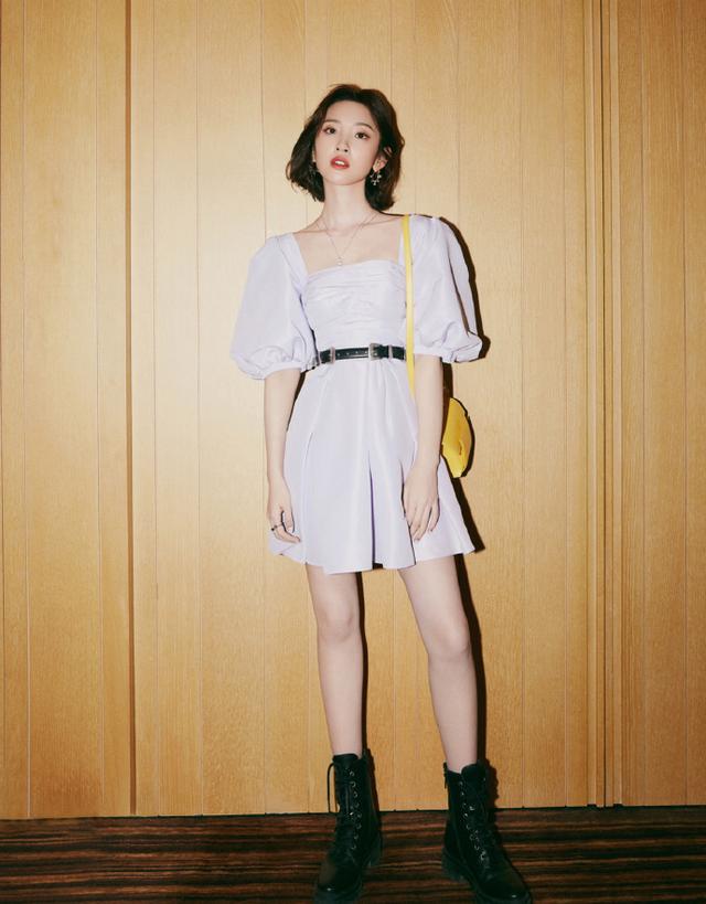 大圆脸女生短发显脸小,短发女发型圆脸显脸小