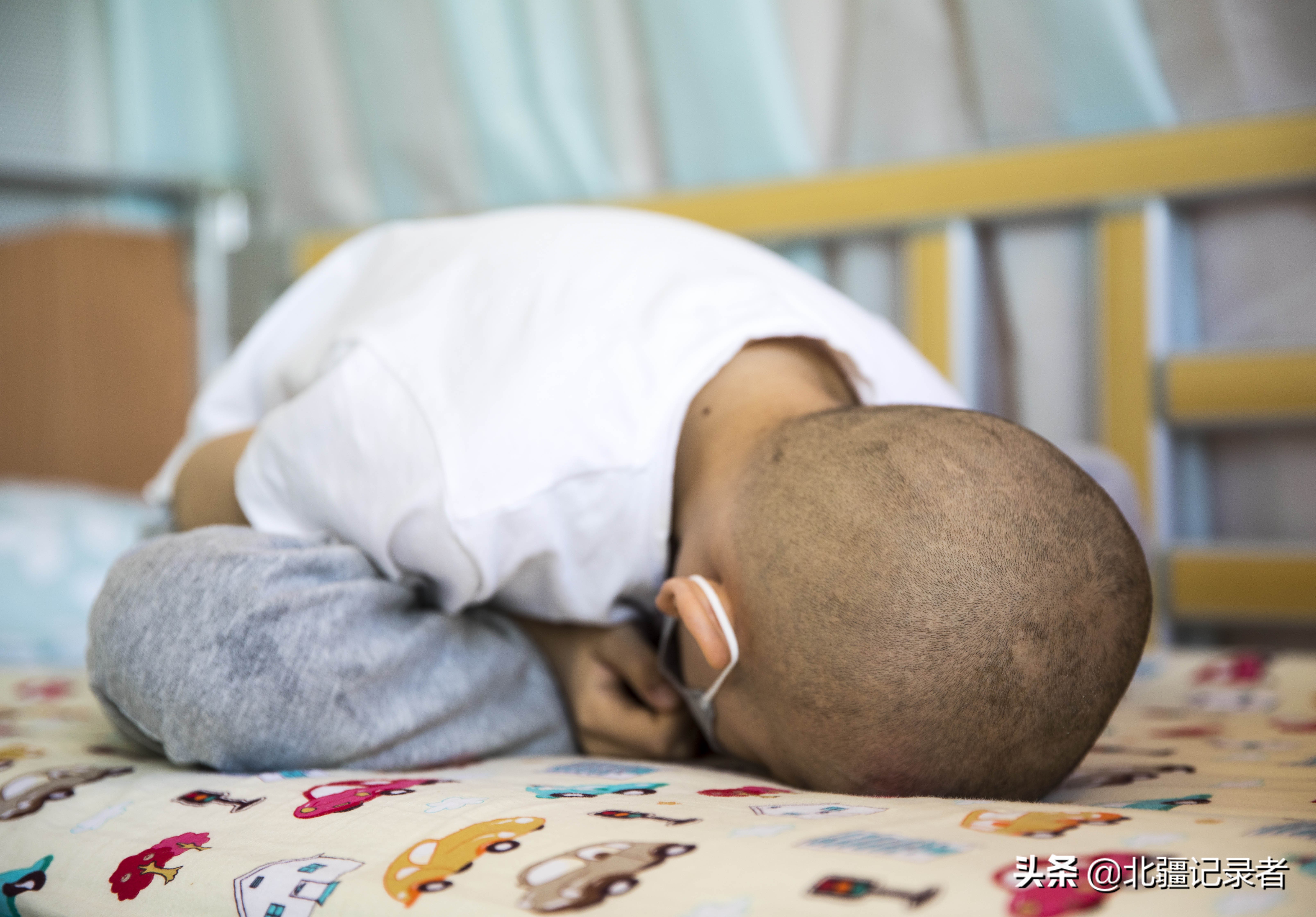 身患重病让儿子捐骨髓,老三孩子生病让大伯捐骨髓