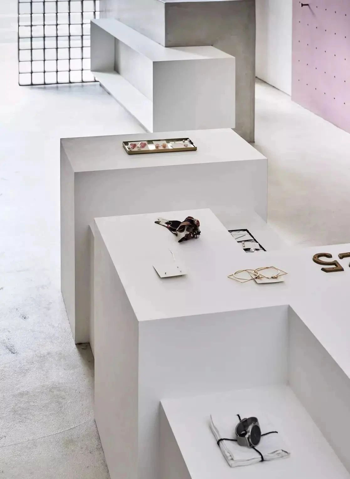 如何把老房子改造服装店,老房子老院子改造服装店