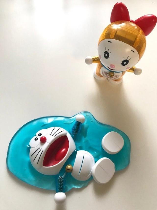 哆啦a梦黑科技手办,哆啦a梦磁悬浮旋转手办