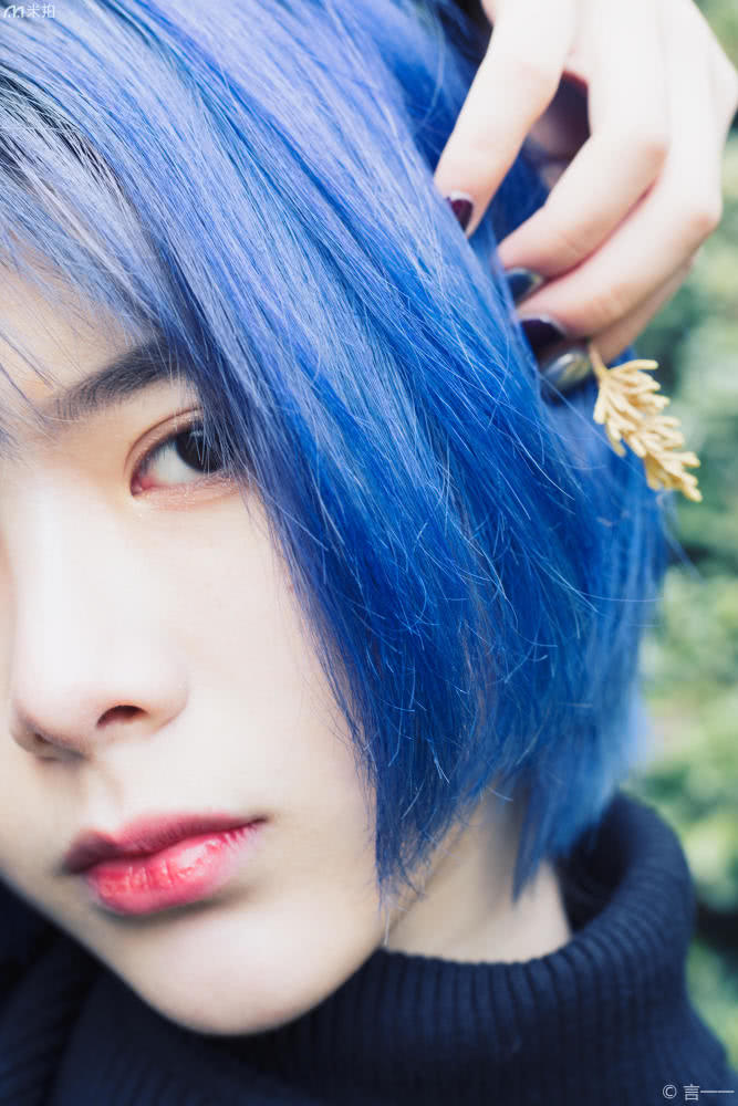 森系小清新女生写真,森系树林很酷写真