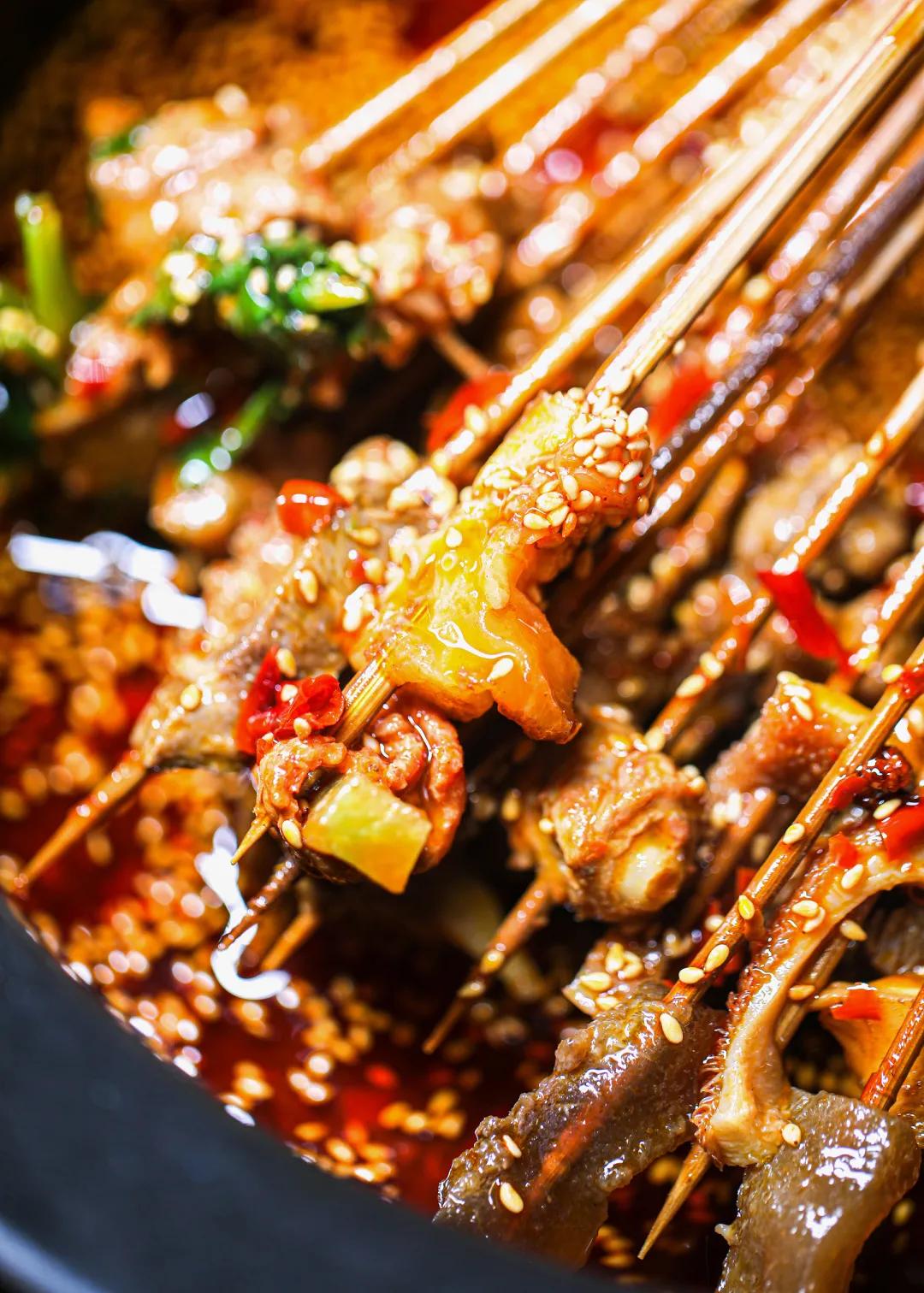 这店刚来,就要请全北京吃烧烤