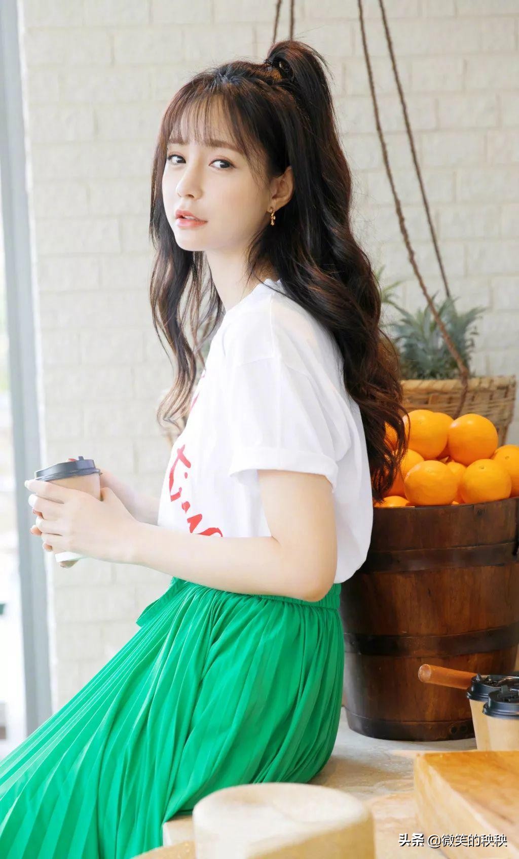 百褶裙气质又时髦,百褶裙时尚潮流款长款