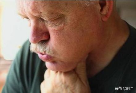 食管癌吃什么走的快一些,食管癌吃不了饭到什么期