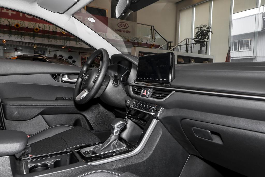 连云港起亚店,昆明起亚18款k3