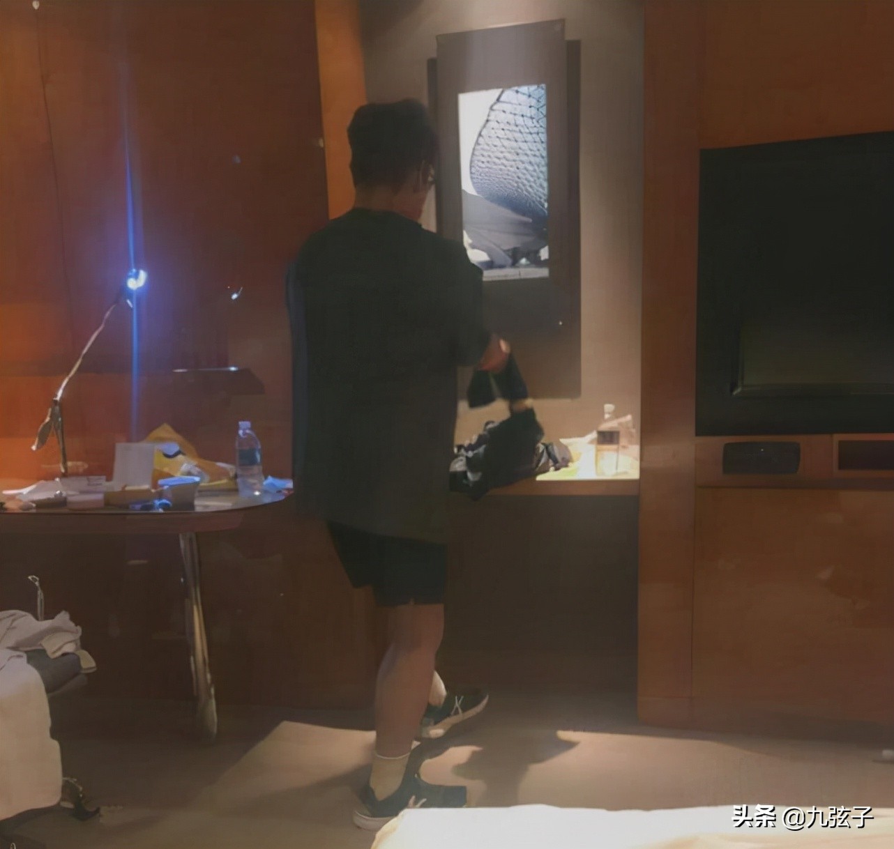 睡粉“惯犯”谭咏麟的瓜