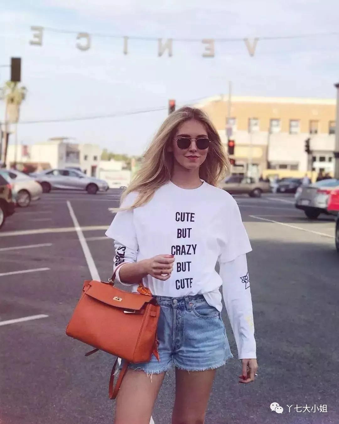 夏季衬衫和t恤叠穿方法,学t恤叠穿混搭法