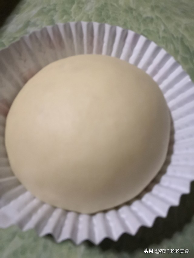 如何让刚出来的面包保持脆,怎样让面包拉出丝