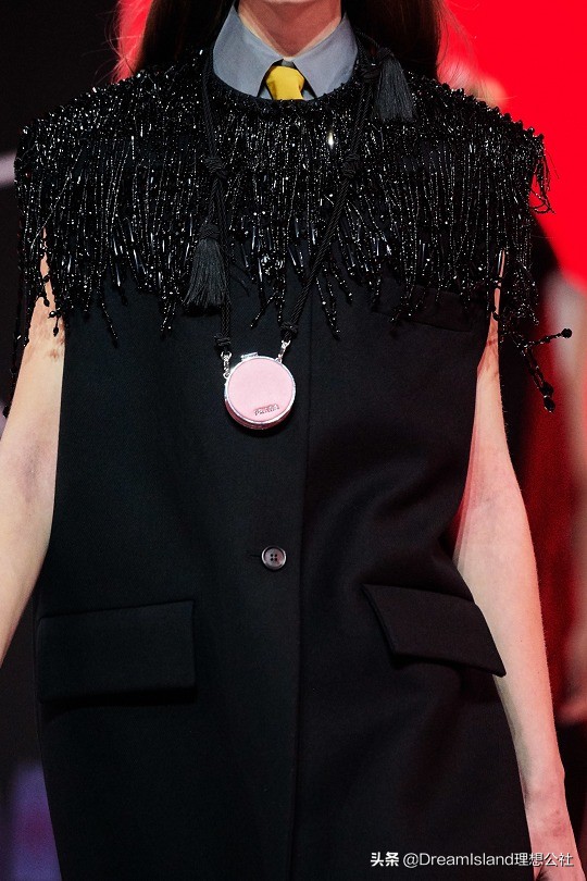 prada2023早春新款包,新款prada时装包晚宴包