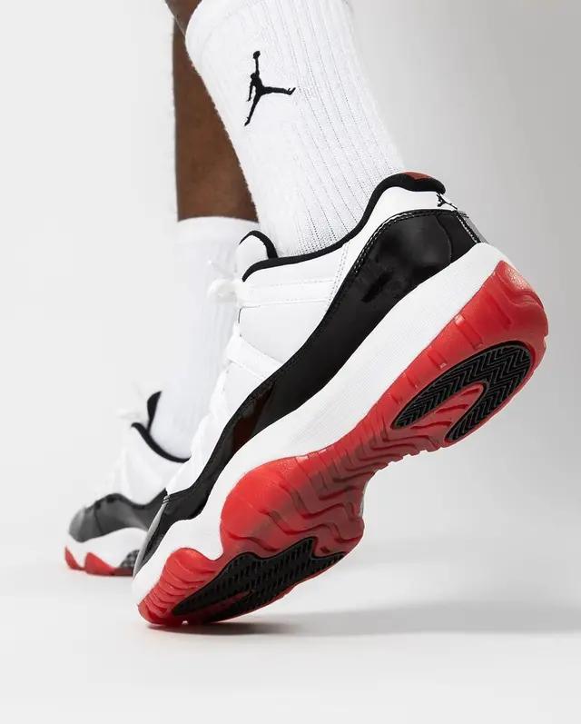 怎样鉴别假球鞋,网上买的假鞋怎么辨别