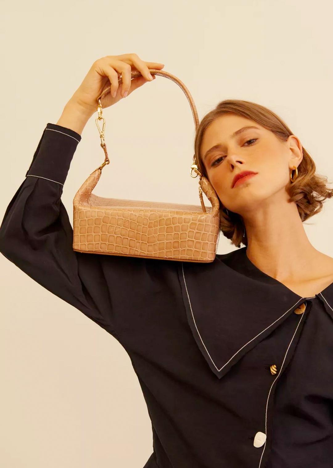 瀹嬪闇忓瓱缇庡矏鍚岀┛绱壊瑗胯,瀹嬪闇忓瓱缇庡矏绌挎惌