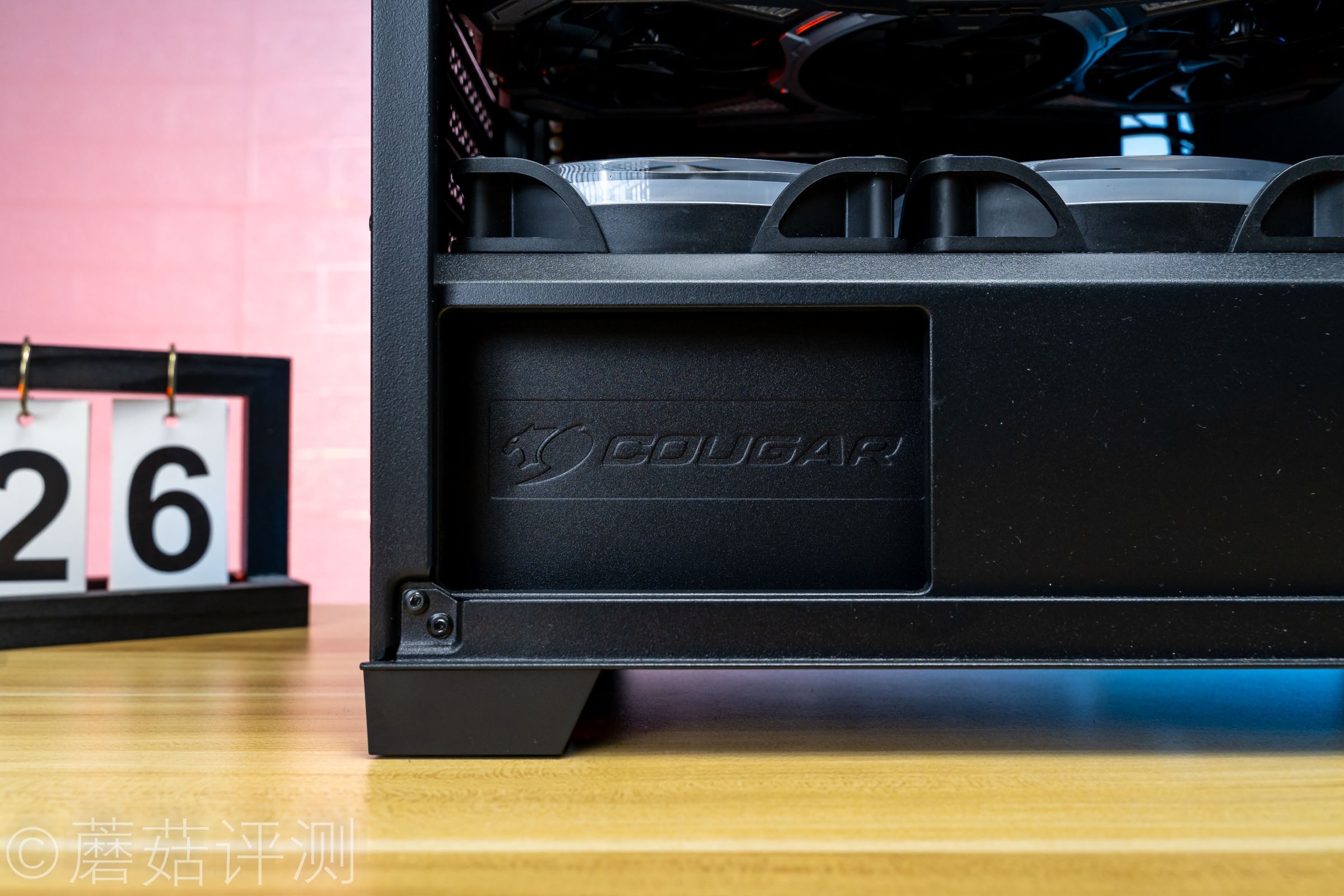 骨伽gex750w金牌全模组,骨伽gex650电源和安钛克哪个好