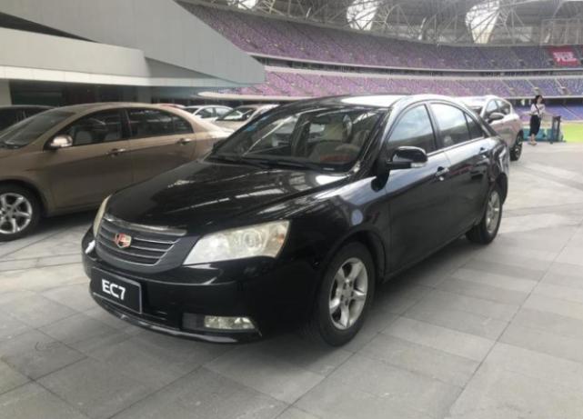 吉利汽车提前3年全系焕新国六b,2023年最火的国产轿车