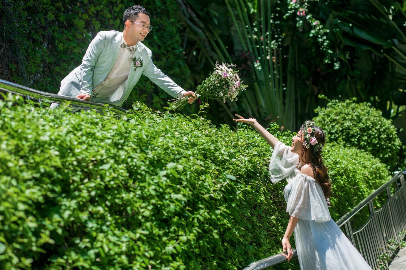 天涯海角和大小洞天婚纱照,去三亚大小洞天婚纱照多少钱