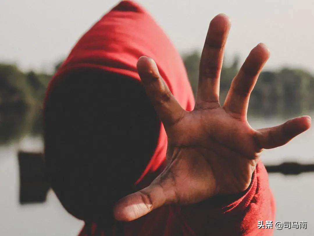 司马南：问题严重了，法国可能退出北约