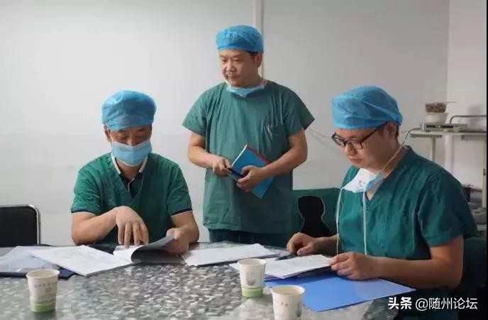 随州市中心医院许景东荣获2019年“湖北医德楷模”称号