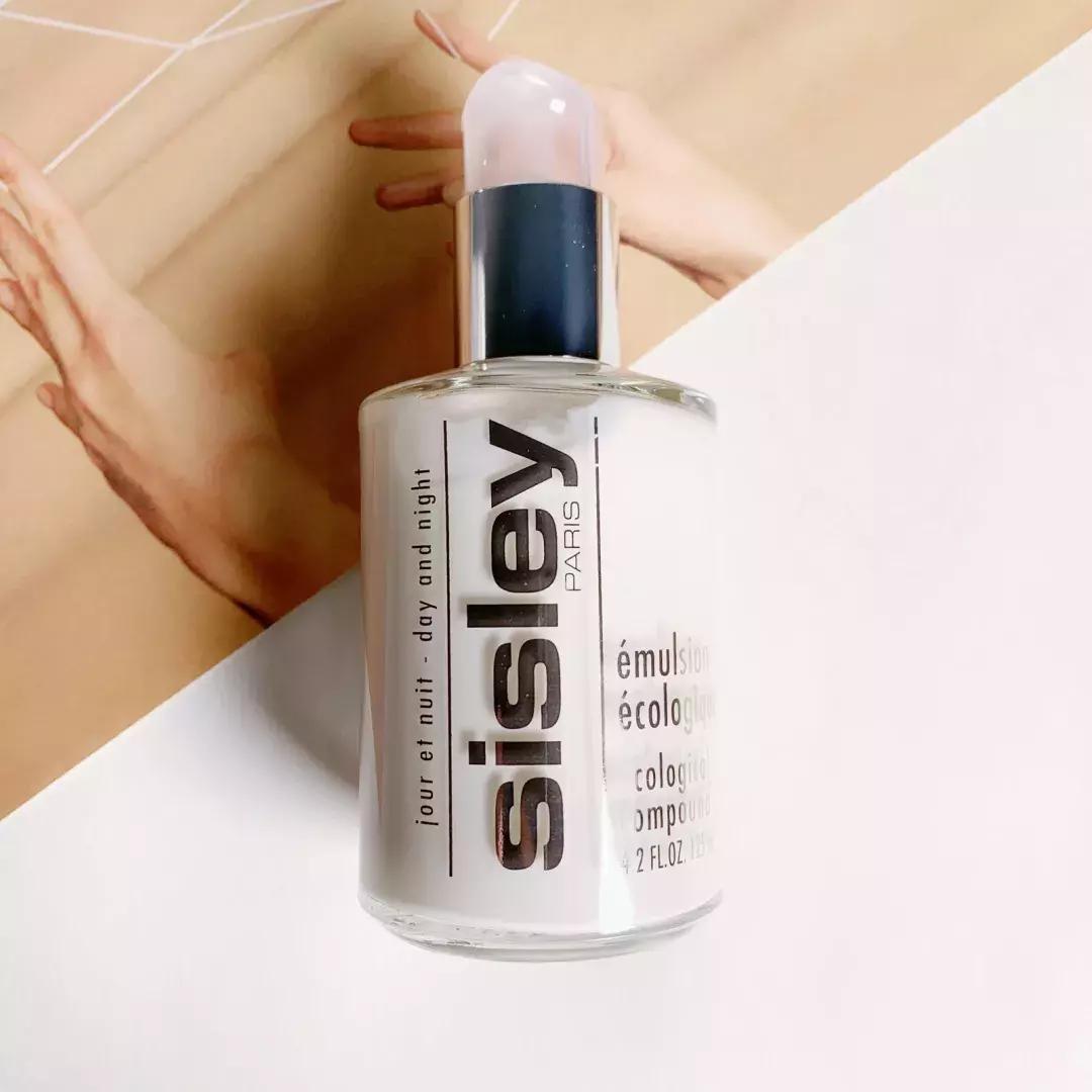 女人一生要用的几种化妆品,女人一生中必备的化妆品