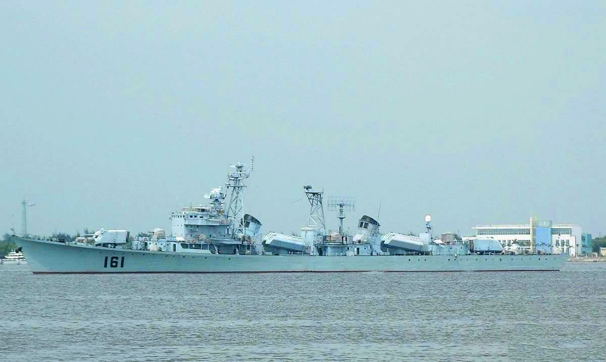 桂林舰,桂林舰服役后出海训练