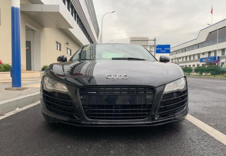 40万的奥迪r8敢买吗,50万买二手车奥迪r8